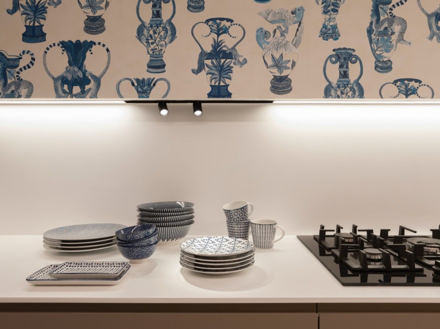 Luz cocina vajilla cervero obras